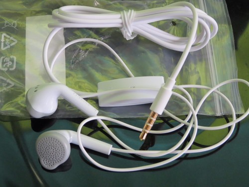 Nuove cuffie auricolari